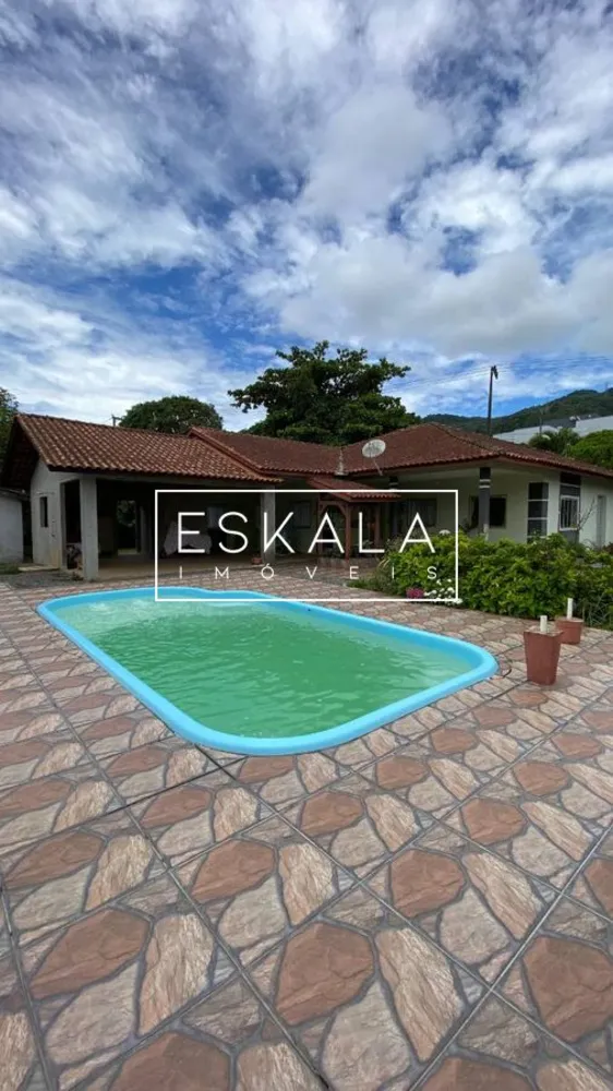 Casa, 4 quartos, 190 m² - Foto 1