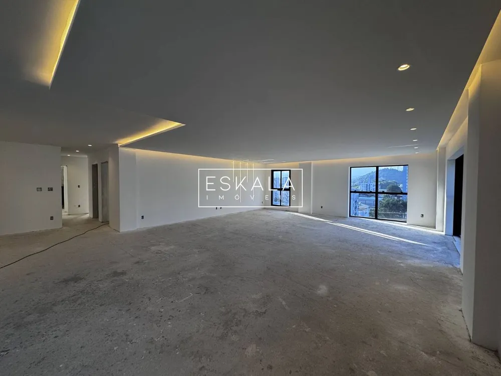 Apartamento, 4 quartos, 233 m² - Foto 1