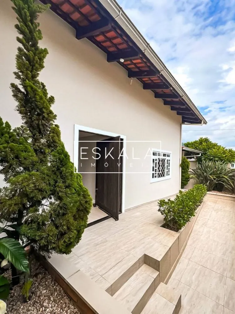Casa, 2 quartos, 208 m² - Foto 1