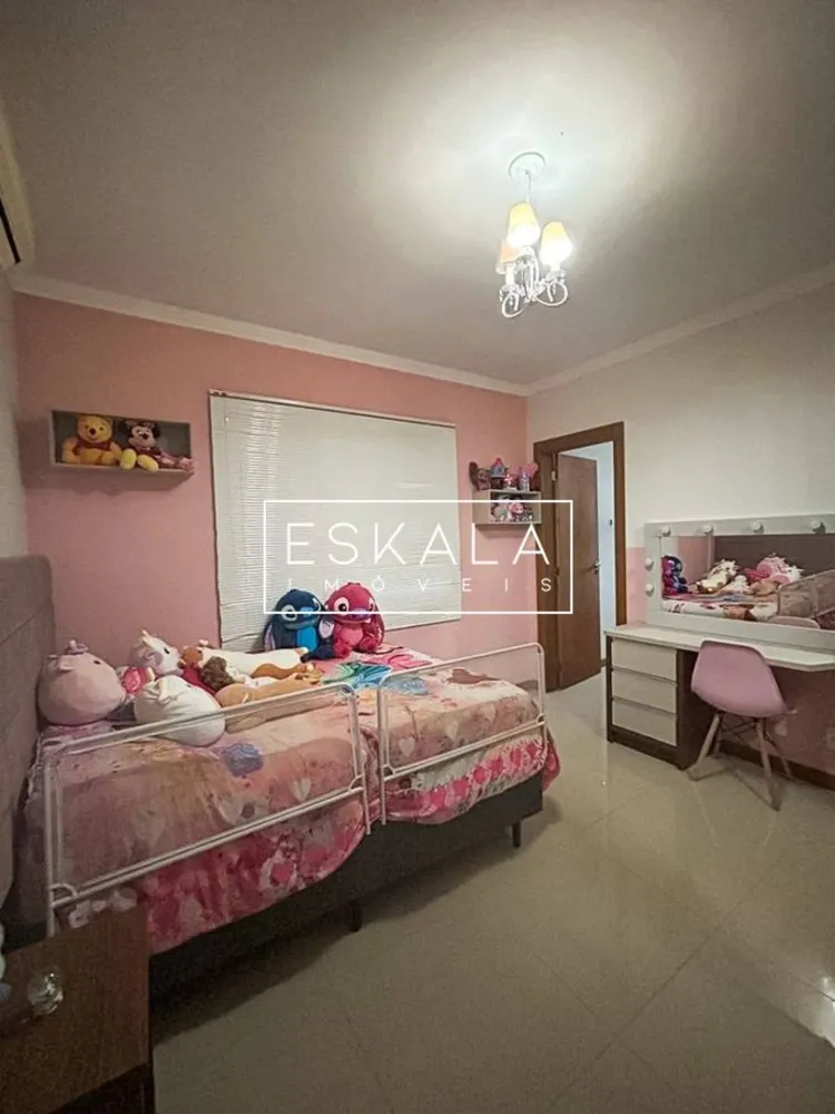 Casa, 4 quartos, 220 m² - Foto 3
