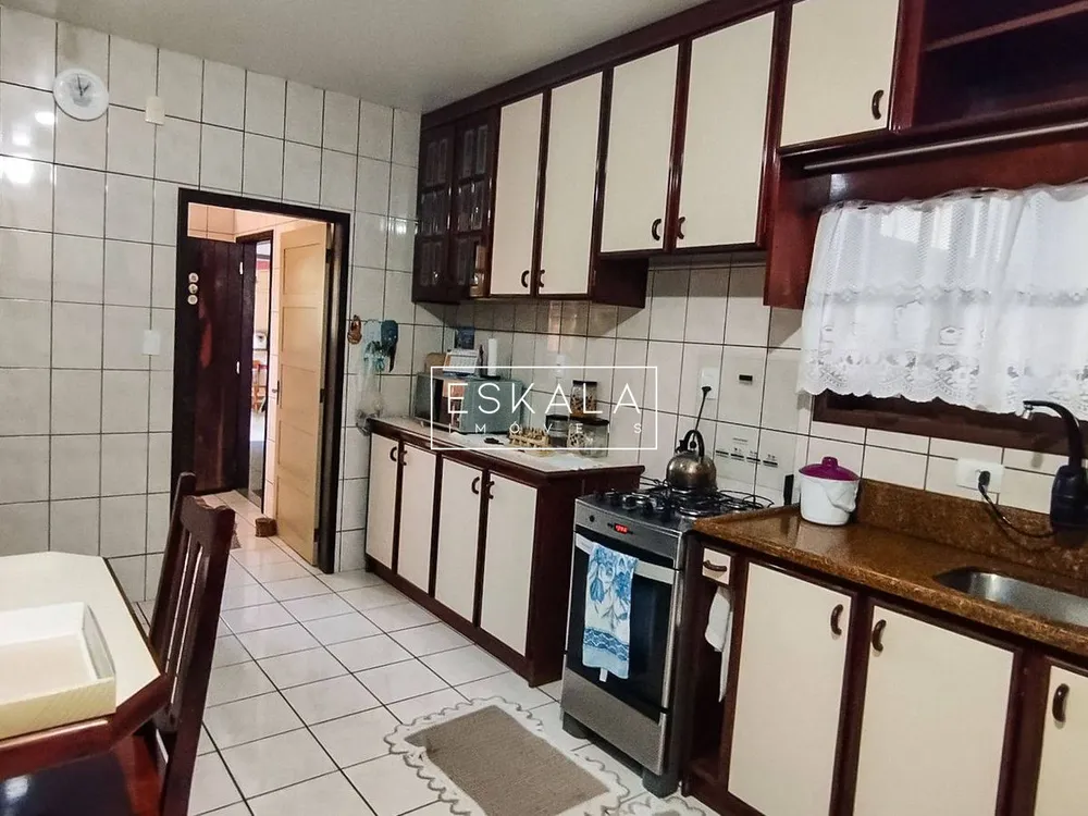 Casa, 3 quartos, 287 m² - Foto 2