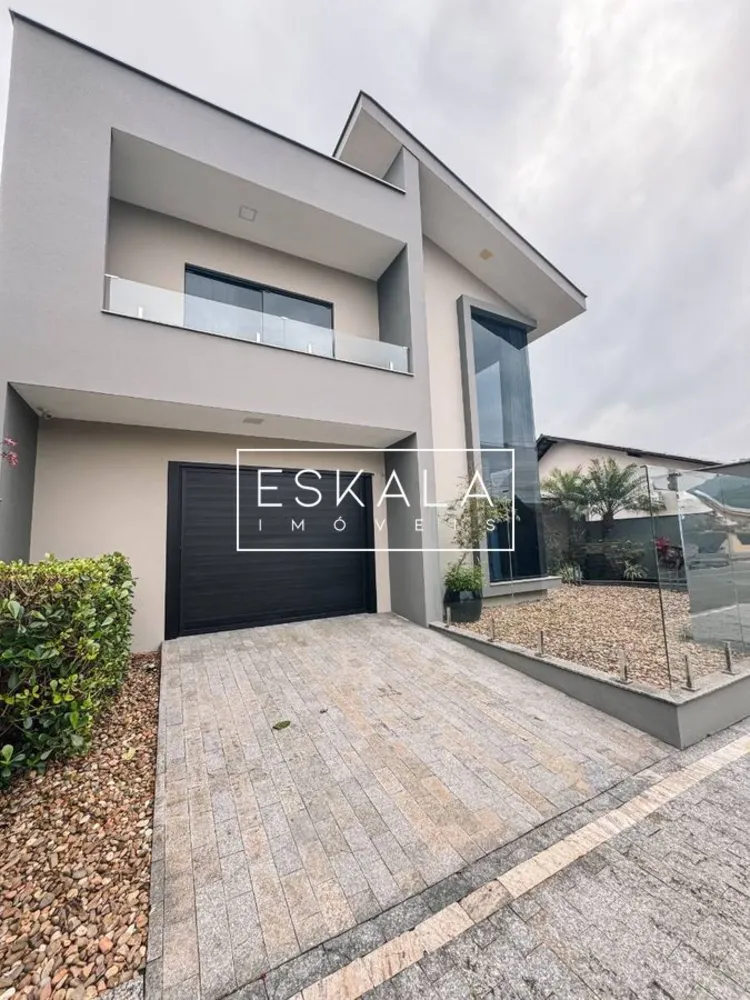 Casa, 5 quartos, 300 m² - Foto 1