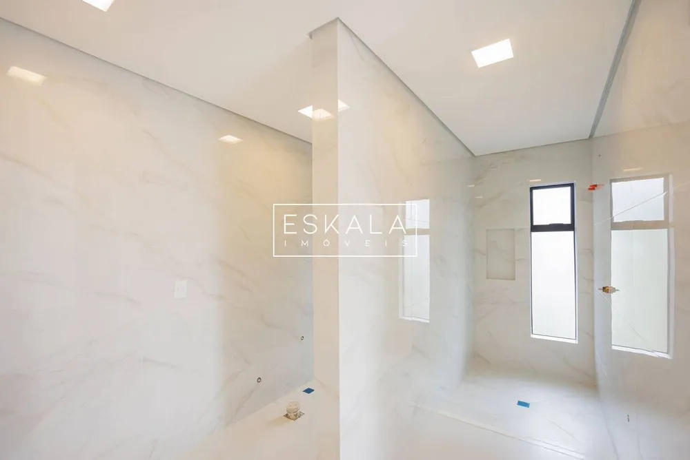 Sobrado, 3 quartos, 291 m² - Foto 1