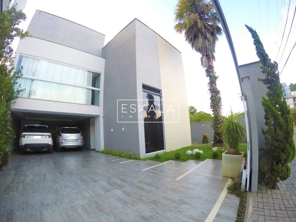 Casa, 4 quartos, 311 m² - Foto 1