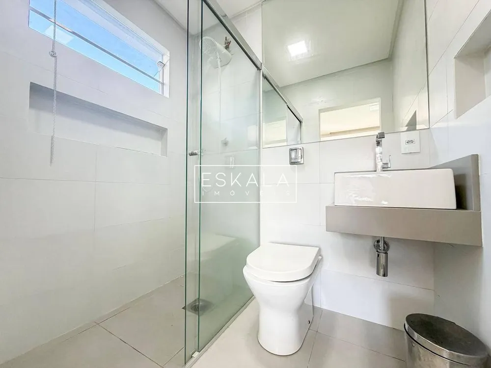 Casa, 5 quartos, 245 m² - Foto 4