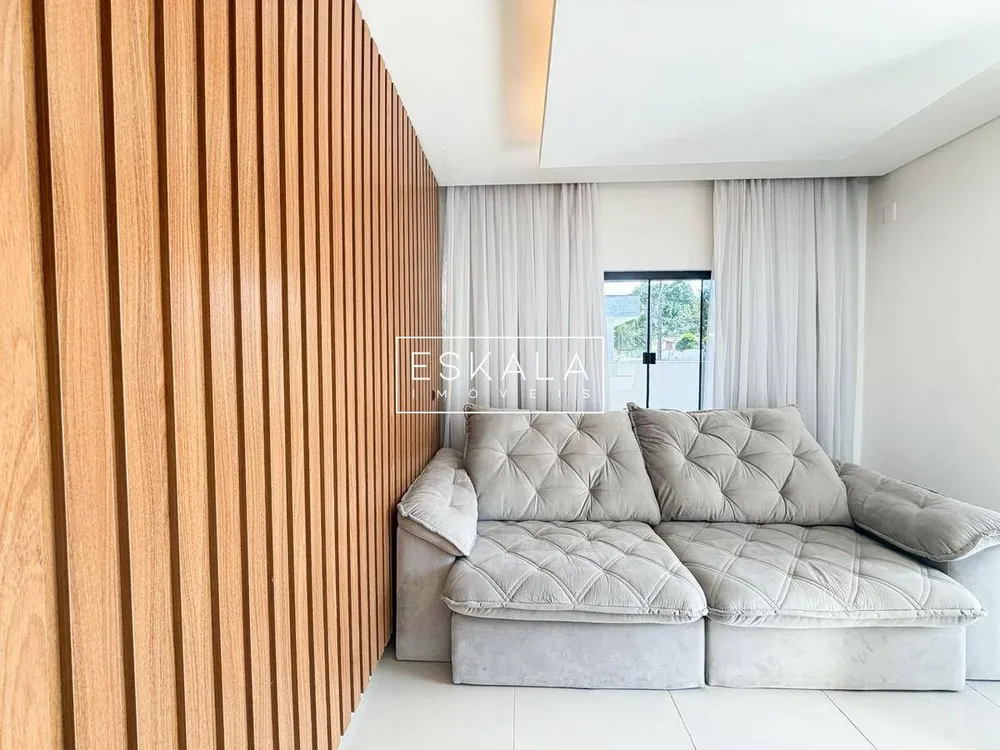 Casa, 5 quartos, 245 m² - Foto 2