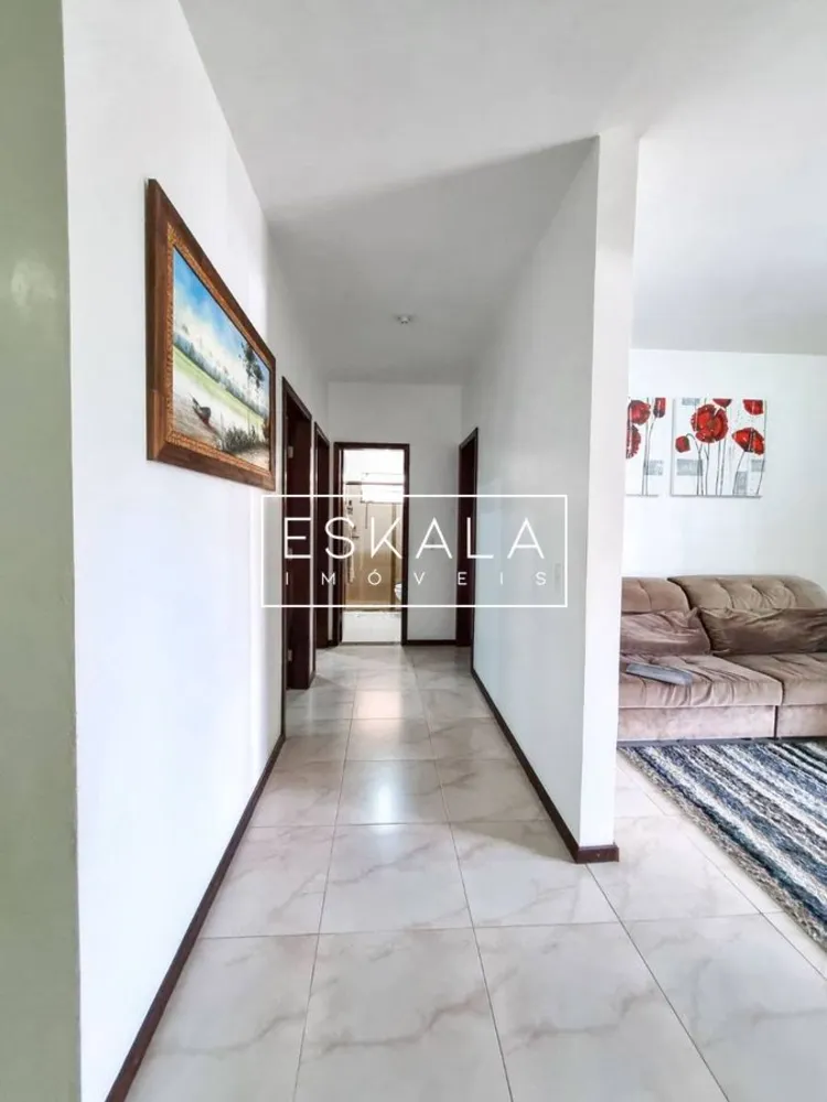 Casa, 3 quartos, 211 m² - Foto 2