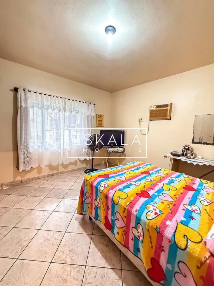 Casa, 4 quartos, 184 m² - Foto 3