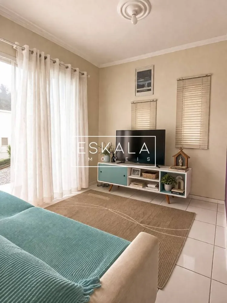 Casa, 3 quartos, 204 m² - Foto 1