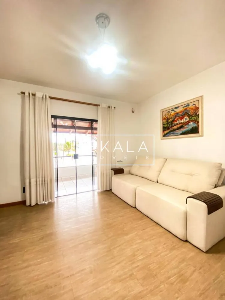 Casa, 3 quartos, 230 m² - Foto 3