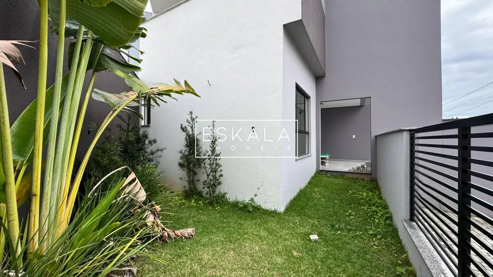 Sobrado, 3 quartos, 121 m² - Foto 2