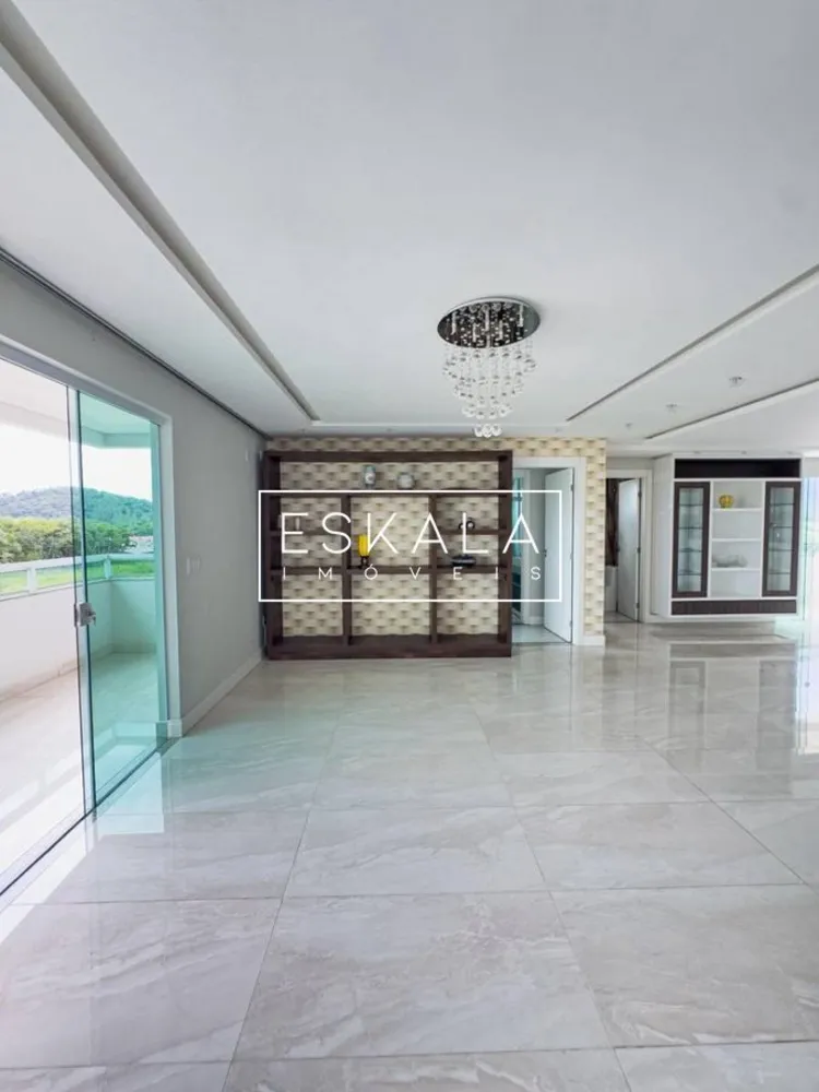 Apartamento, 3 quartos, 205 m² - Foto 2