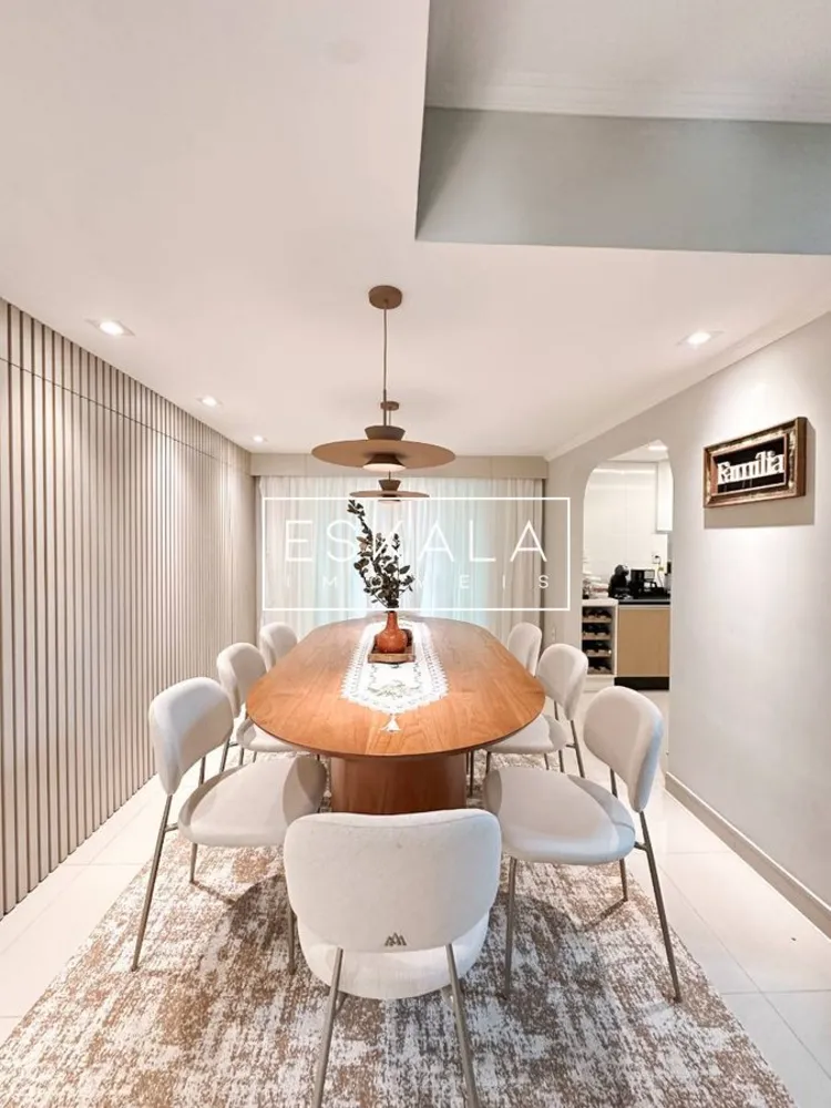 Casa, 3 quartos, 204 m² - Foto 1
