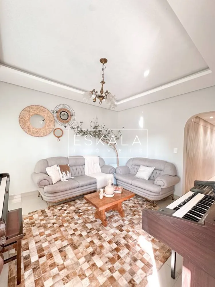 Casa, 3 quartos, 204 m² - Foto 2