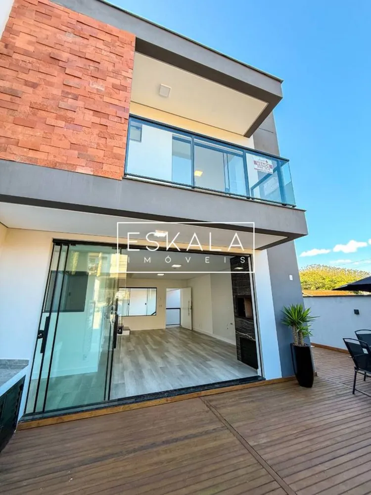 Casa, 3 quartos, 168 m² - Foto 1