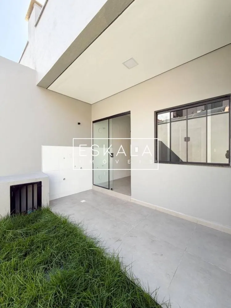 Casa, 2 quartos, 67 m² - Foto 1