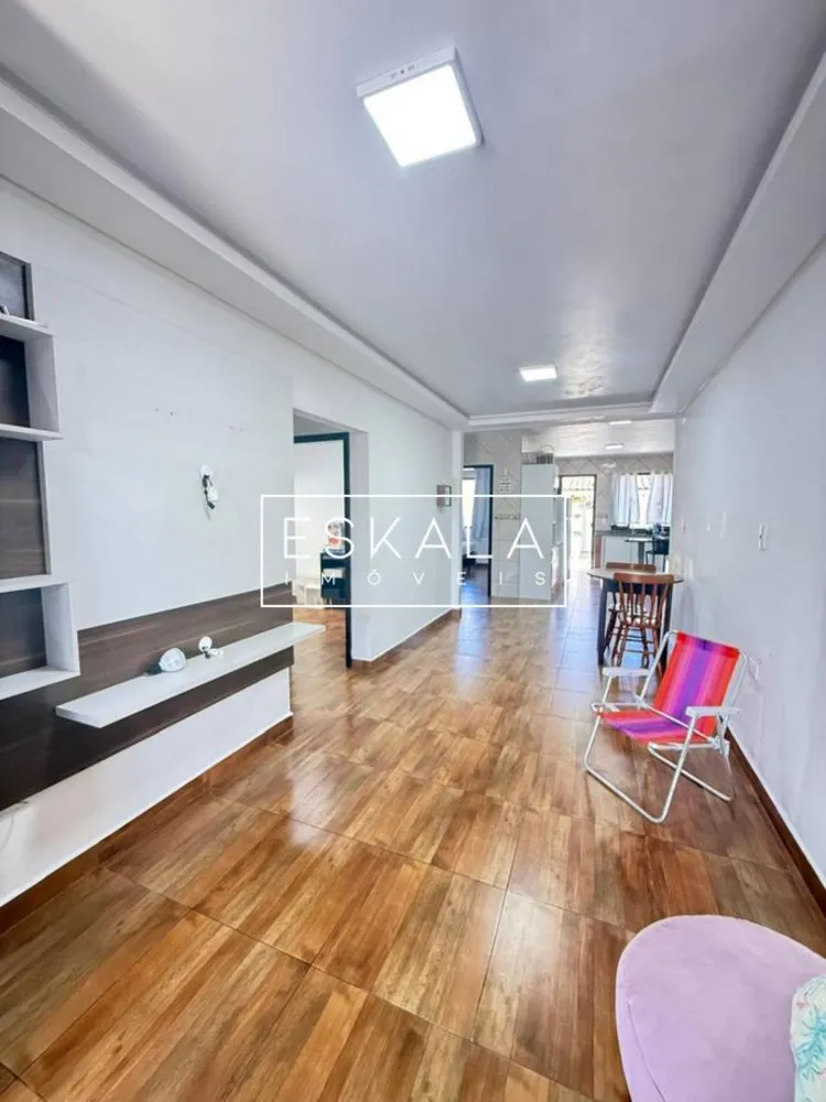 Casa, 4 quartos, 117 m² - Foto 1