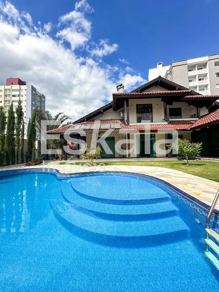 Casa, 4 quartos, 428 m² - Foto 1