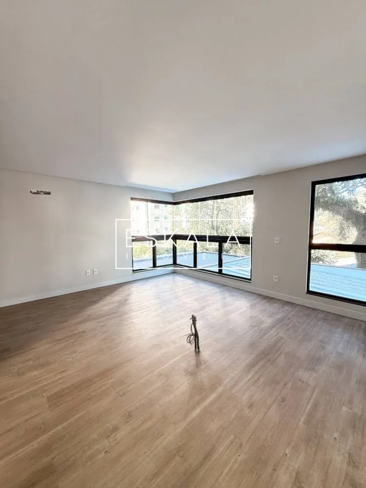 Apartamento, 3 quartos, 131 m² - Foto 2