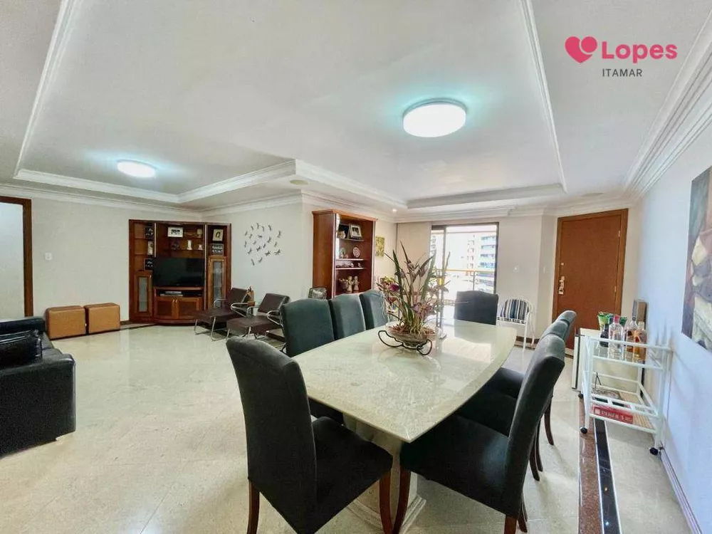 Apartamento à venda com 4 quartos, 180m² - Foto 2