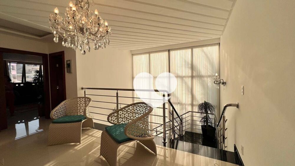 Casa, 5 quartos, 1000 m² - Foto 4