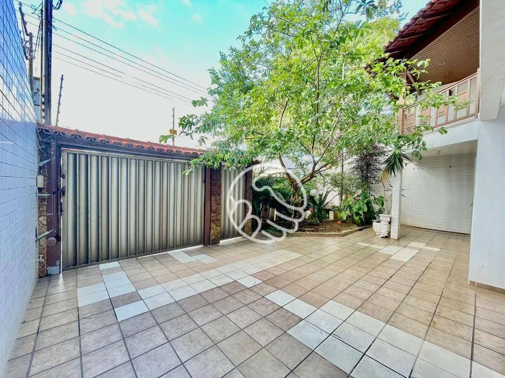 Casa, 6 quartos, 428 m² - Foto 2