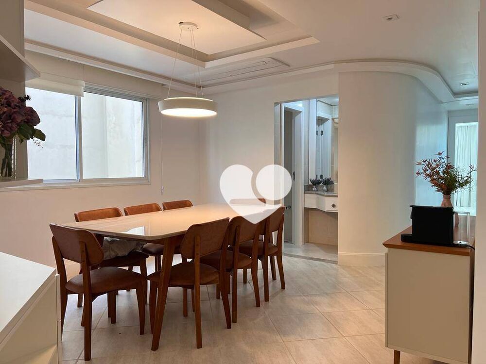 Apartamento, 4 quartos, 211 m² - Foto 1