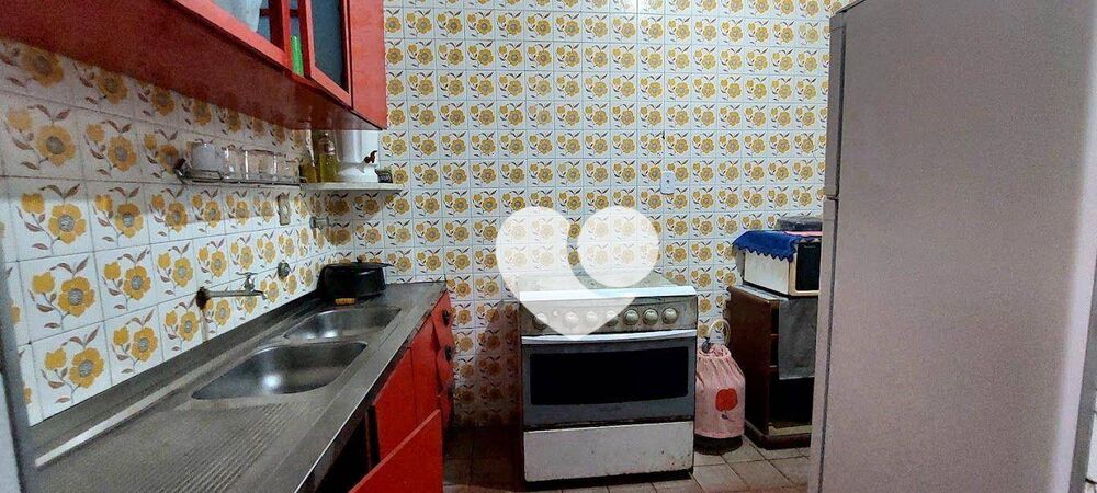 Casa, 7 quartos, 130 m² - Foto 1