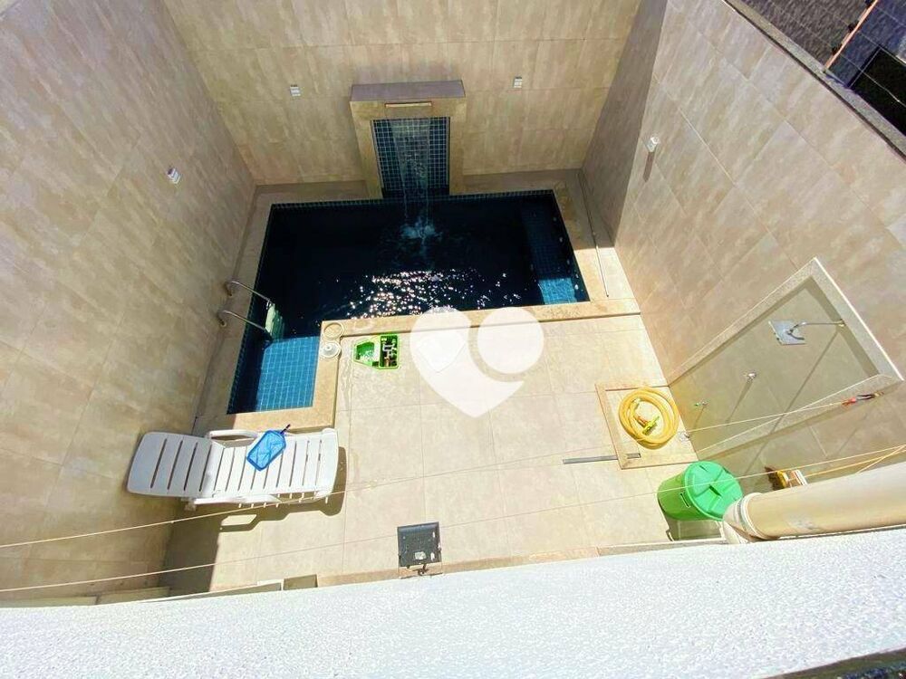 Casa, 5 quartos, 180 m² - Foto 2