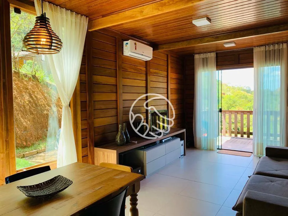 Chácara, 8 quartos, 1200 m² - Foto 2