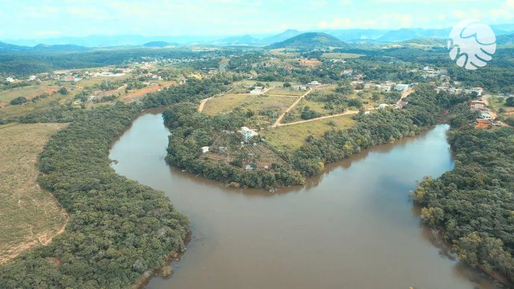 Chácara à venda com 6 quartos, 300m² - Foto 4