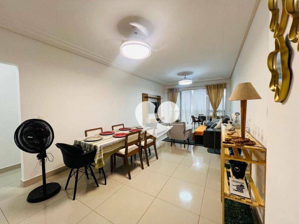Apartamento à venda com 3 quartos, 135m² - Foto 2