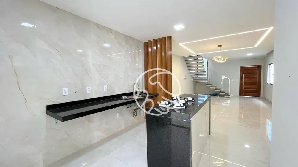 Casa, 3 quartos, 180 m² - Foto 2