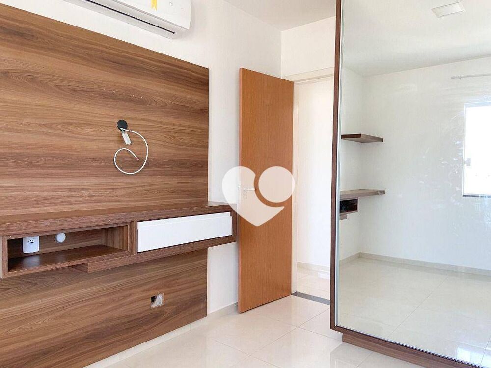 Apartamento à venda com 3 quartos, 157m² - Foto 4