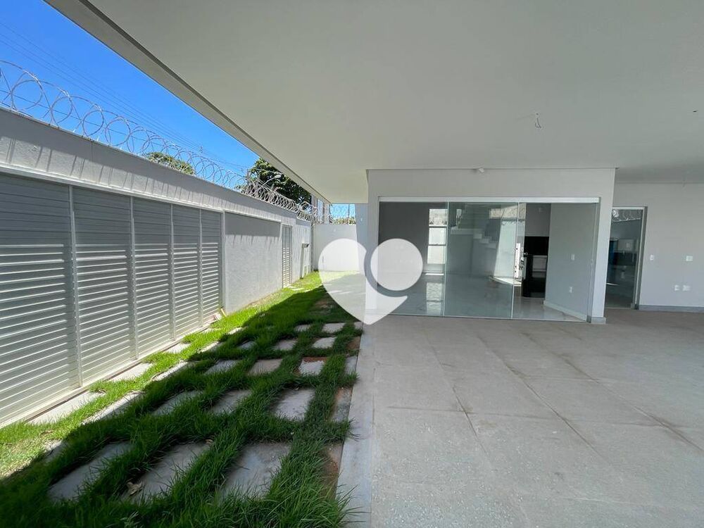Casa, 3 quartos, 220 m² - Foto 2