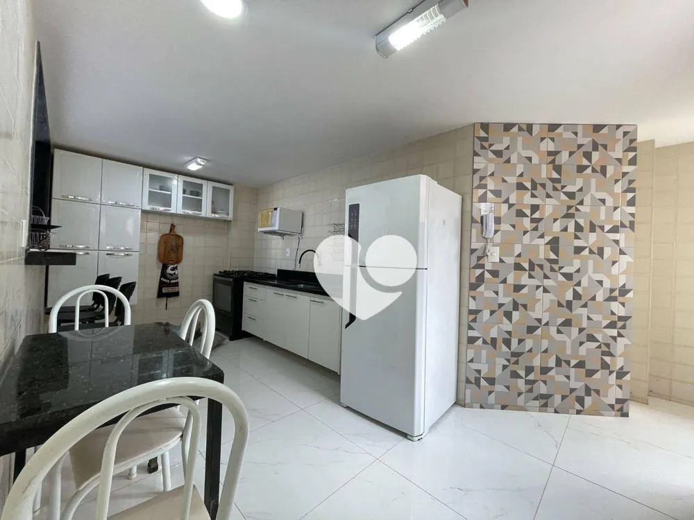 Cobertura, 3 quartos, 216 m² - Foto 11
