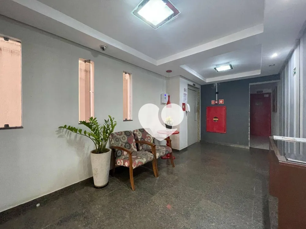 Cobertura, 3 quartos, 216 m² - Foto 2