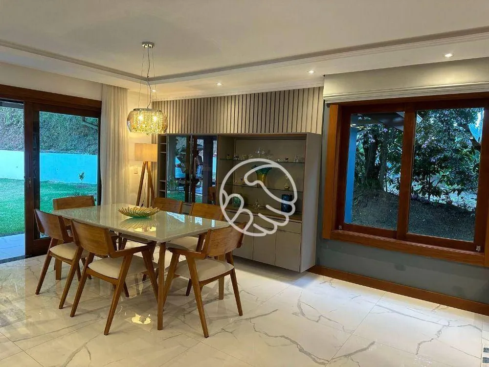 Casa, 3 quartos, 270 m² - Foto 1