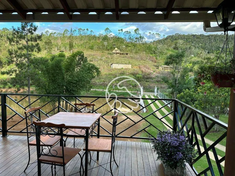 Casa, 3 quartos, 270 m² - Foto 13