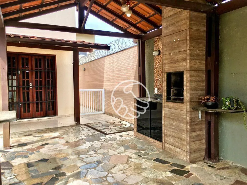 Casa, 3 quartos, 237 m² - Foto 2
