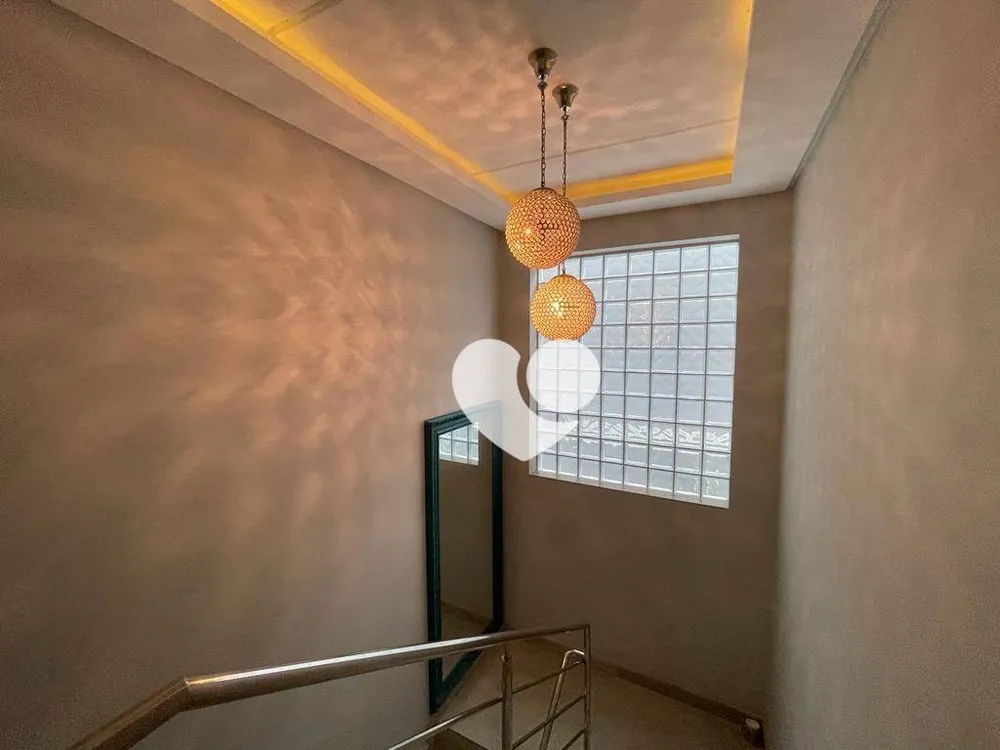 Casa, 5 quartos, 270 m² - Foto 16