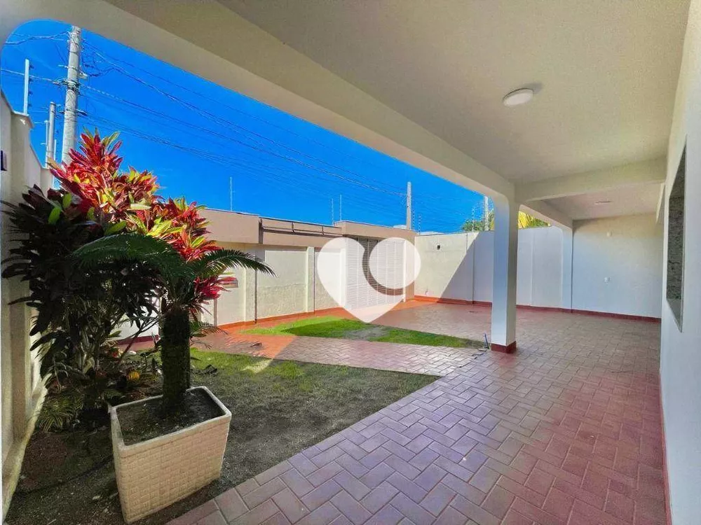 Casa à venda com 3 quartos, 400m² - Foto 4