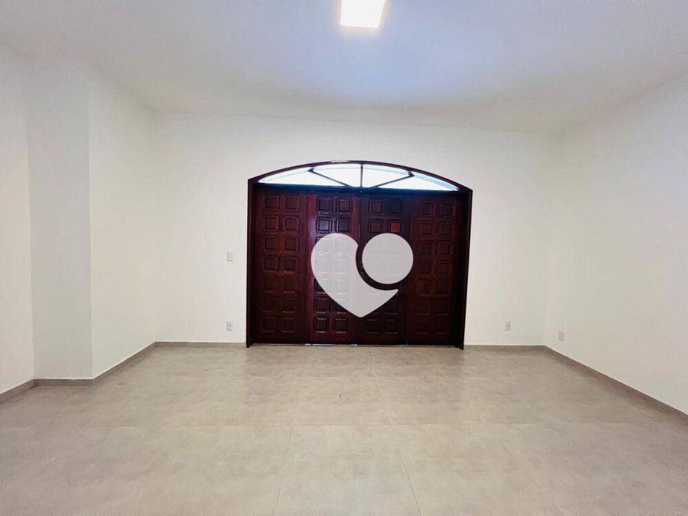 Casa, 3 quartos, 360 m² - Foto 2