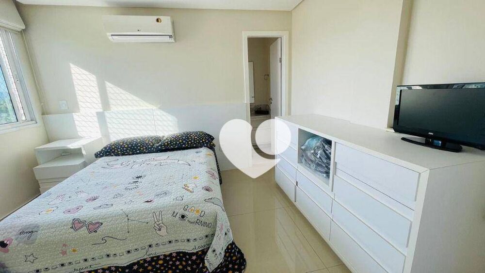 Cobertura, 4 quartos, 260 m² - Foto 1