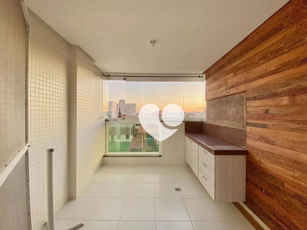 Apartamento à venda com 3 quartos, 90m² - Foto 1