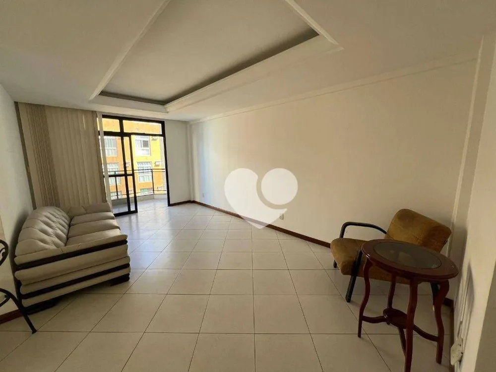 Cobertura, 3 quartos, 240 m² - Foto 1