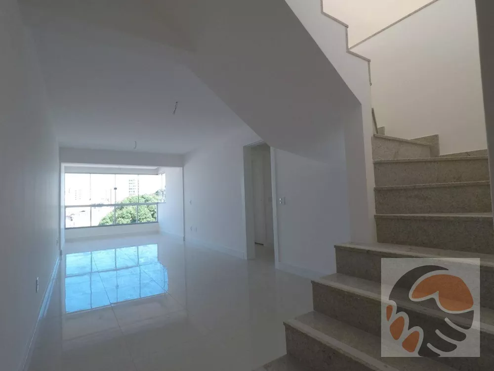 Cobertura à venda com 3 quartos, 191m² - Foto 1