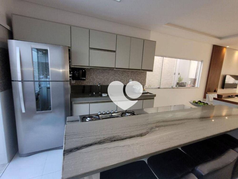 Casa, 3 quartos, 270 m² - Foto 2