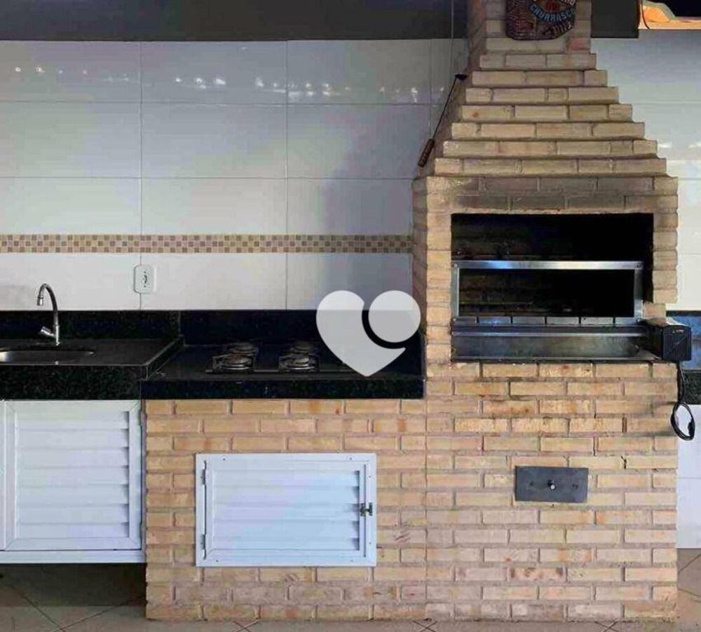 Casa à venda com 2 quartos, 57m² - Foto 1