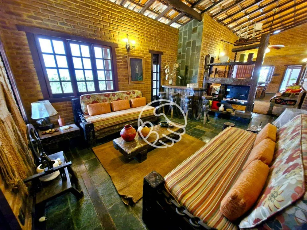 Casa, 7 quartos, 590 m² - Foto 1